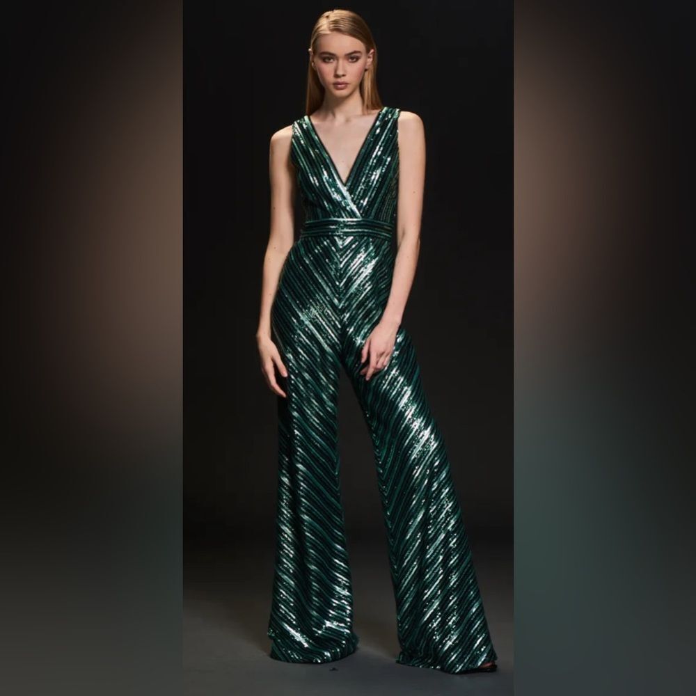NWOT Theia Mint Chocolate Chip Striped Green Sequin Wide Leg V-Neck Jumpsuit